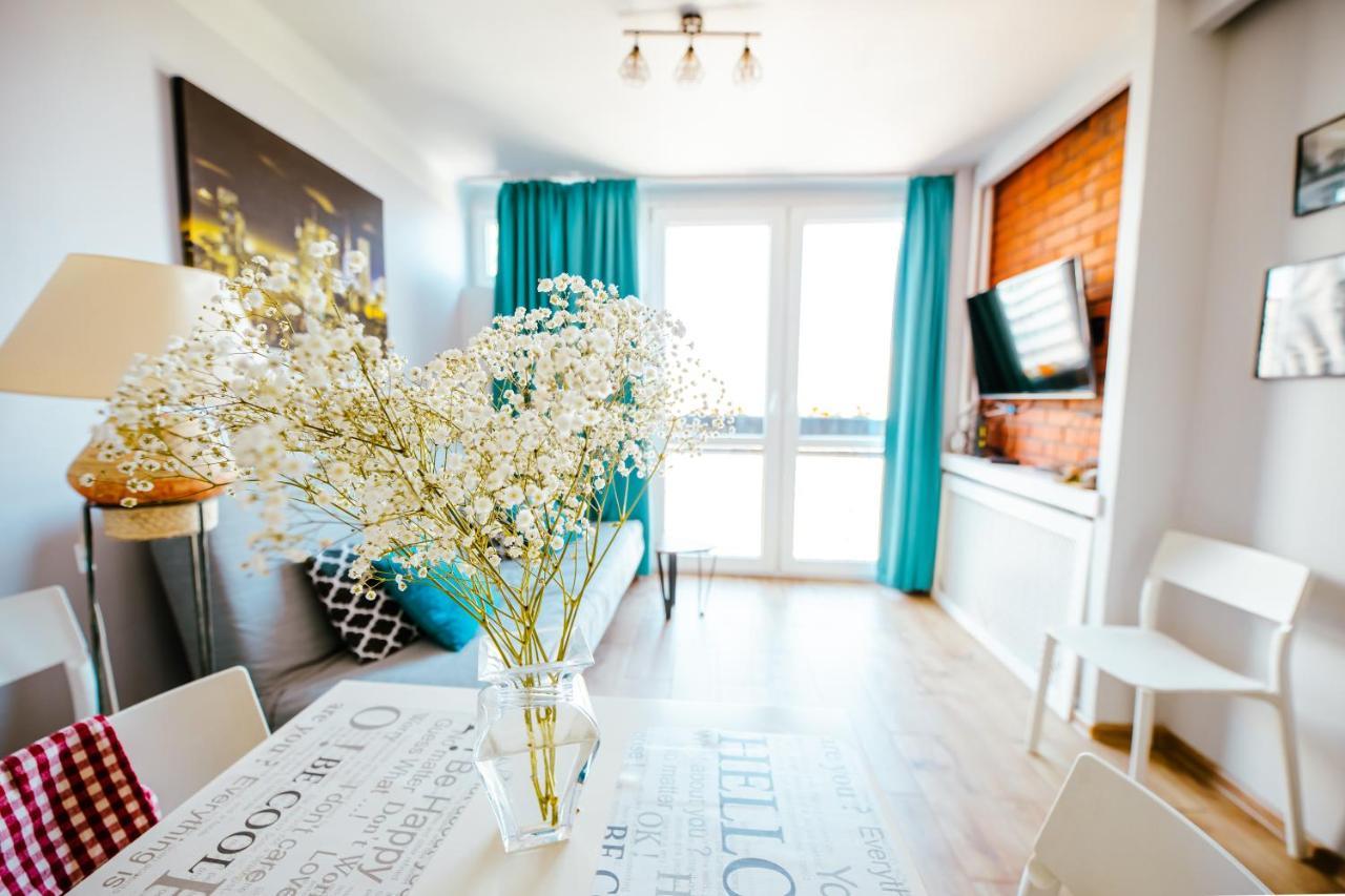 Bright 14Th Floor Central Home With Balcony & Views Варшава Экстерьер фото