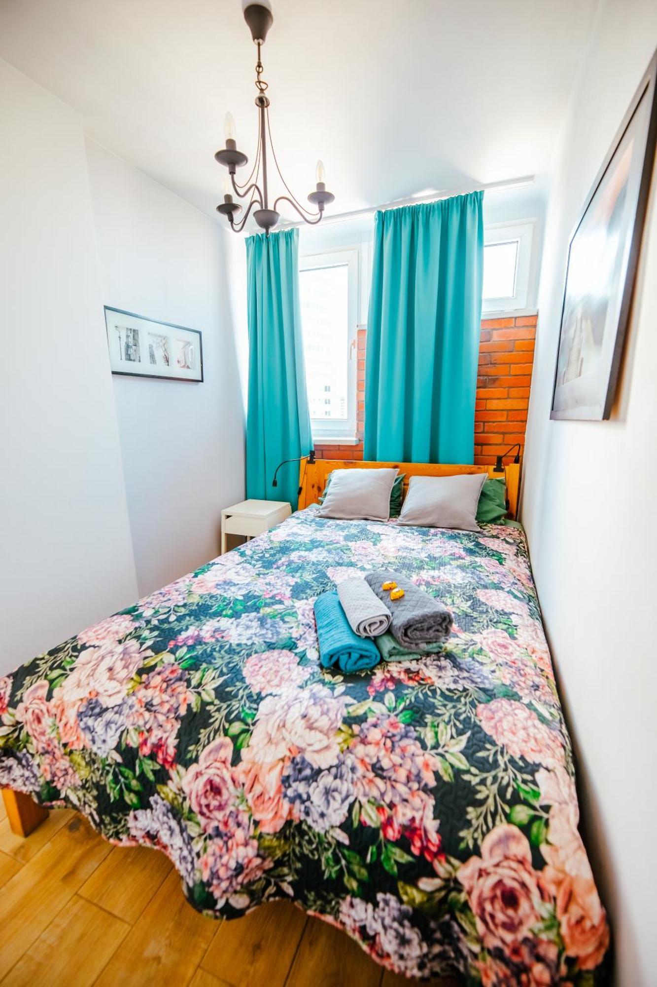 Bright 14Th Floor Central Home With Balcony & Views Варшава Экстерьер фото