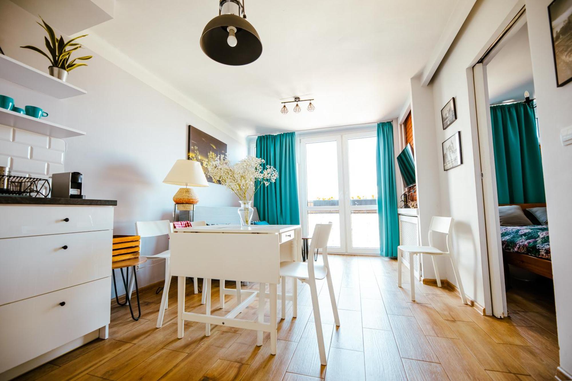 Bright 14Th Floor Central Home With Balcony & Views Варшава Экстерьер фото